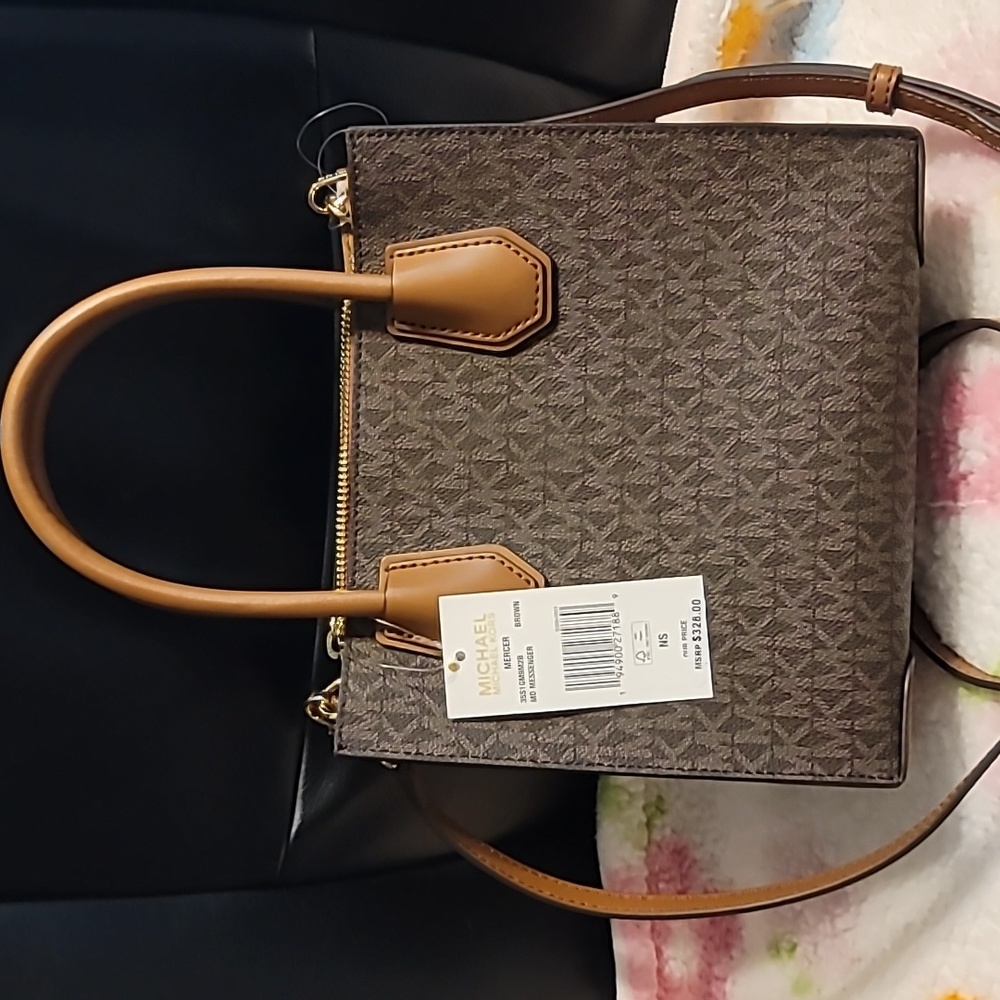 Michael Kors Brown Crossbody Handbag - Picture 3 of 9